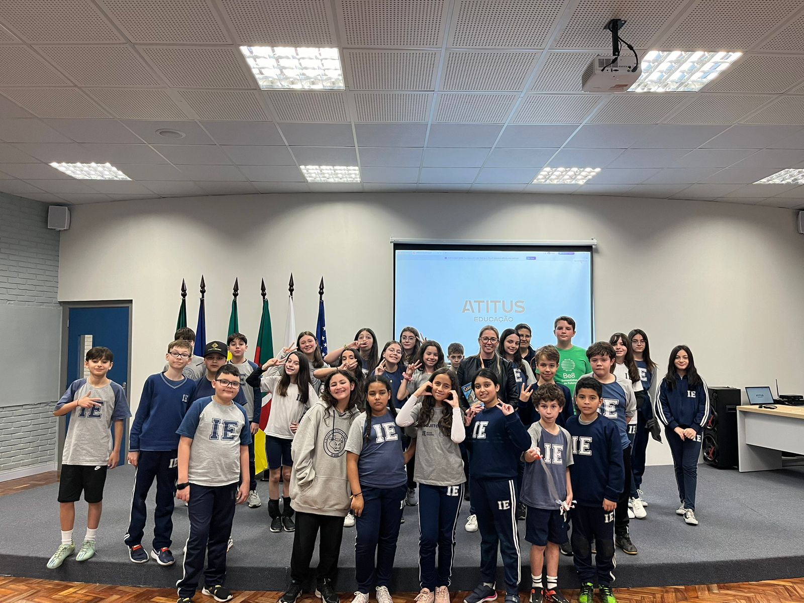 Fisioterapia promove palestra sobre pandemias para alunos do IE