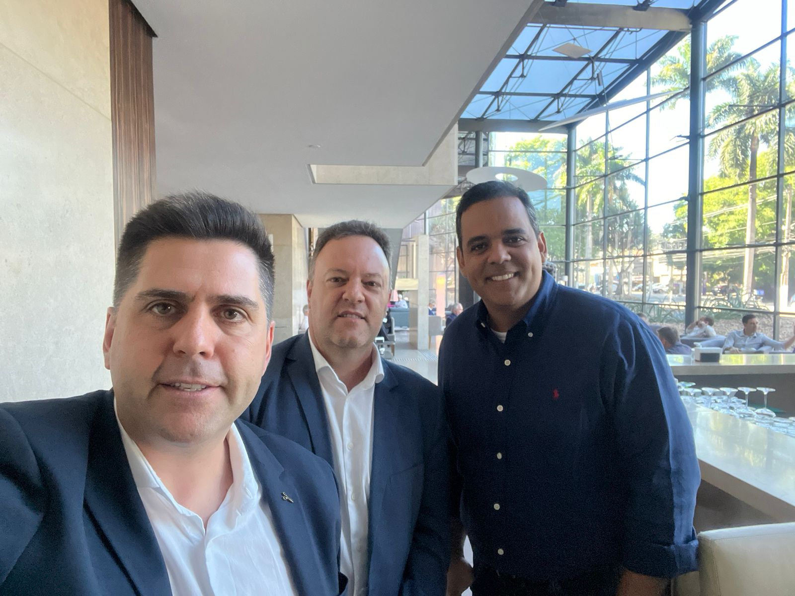 Lideranças da Atitus se reúnem com o empresário José Augusto Tomé