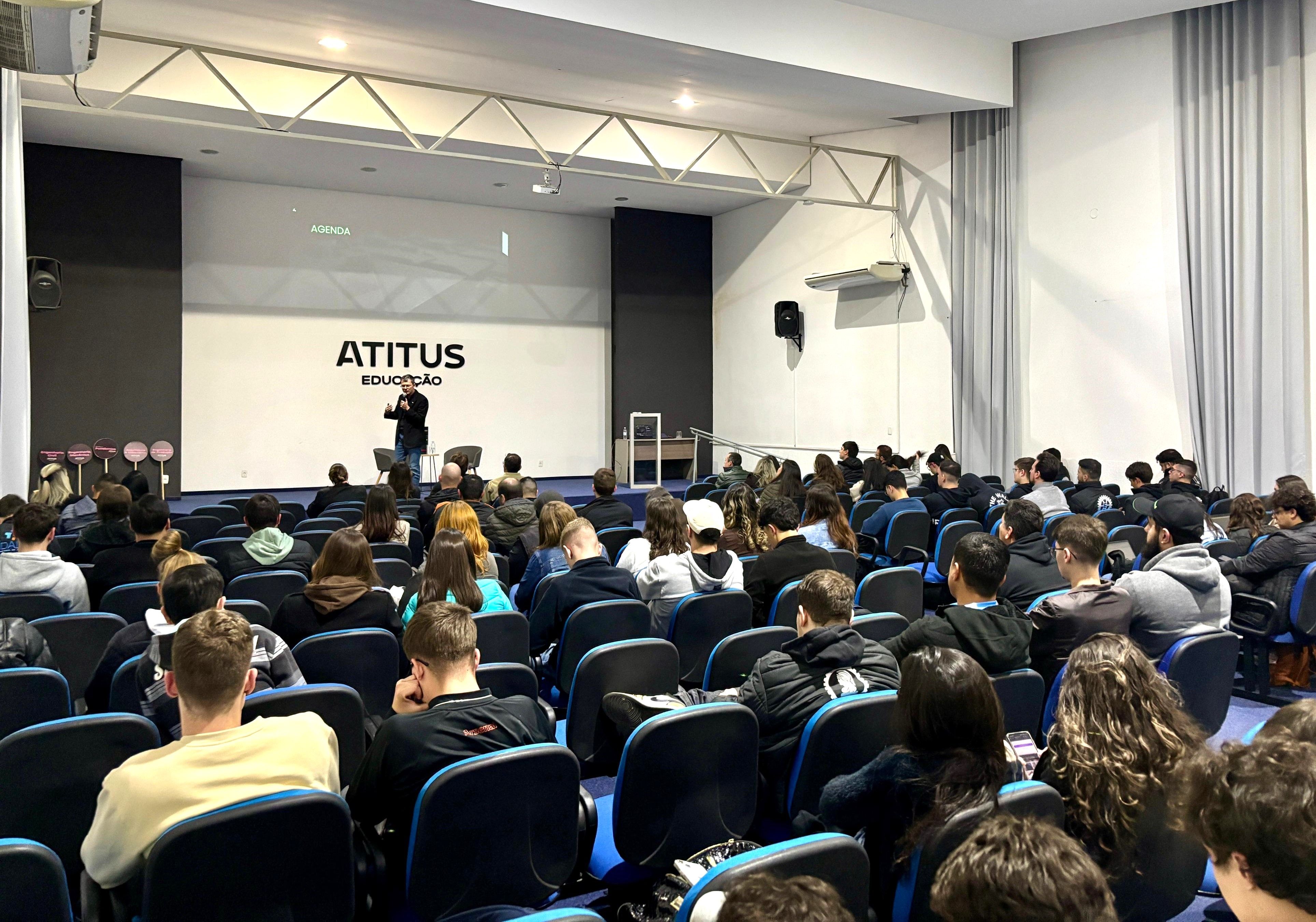 Gestão Digital da Construção é tema de aula magna da Escola Politécnica