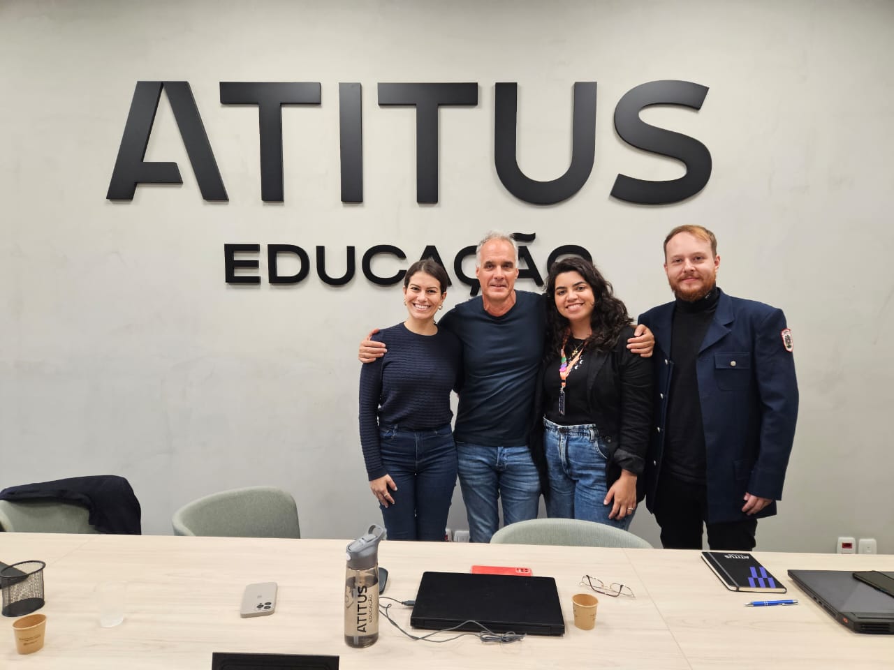 Atitus recebe visita de professor da Universidade de Ghent, na Bélgica