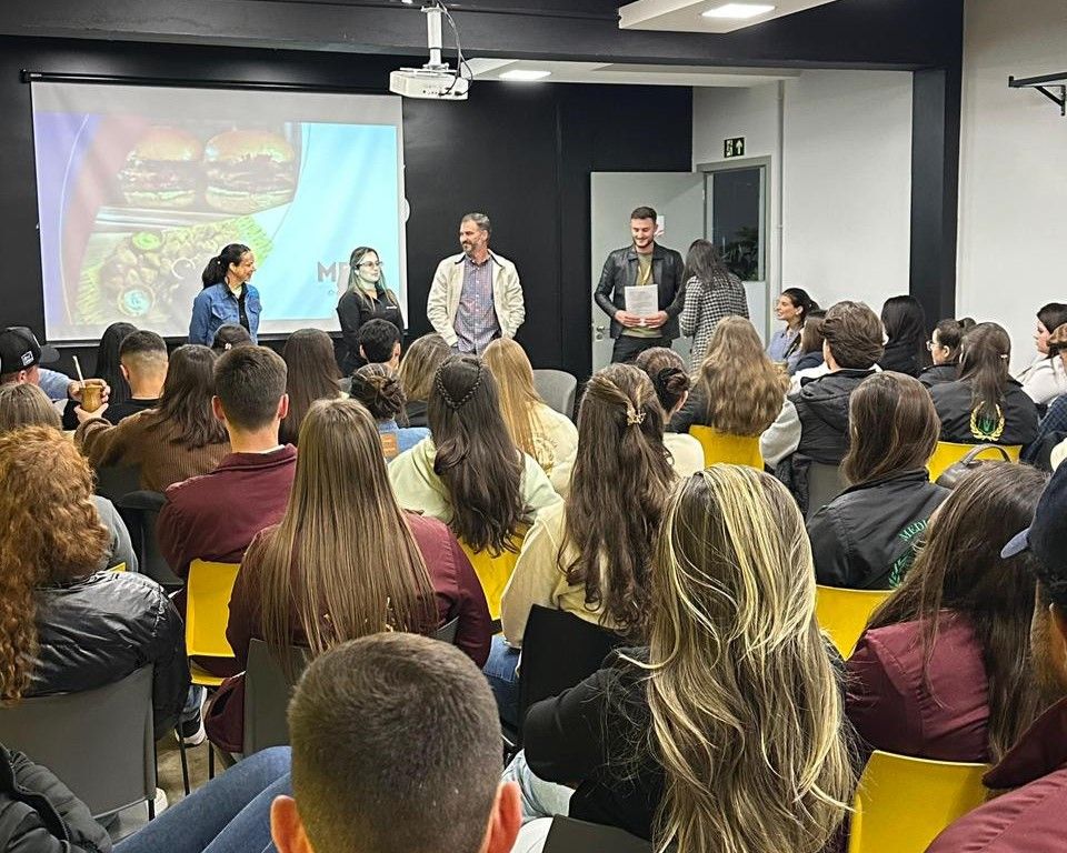 Escola do Agronegócio promove primeiro Talk de Carreiras em parceria com a MBRF