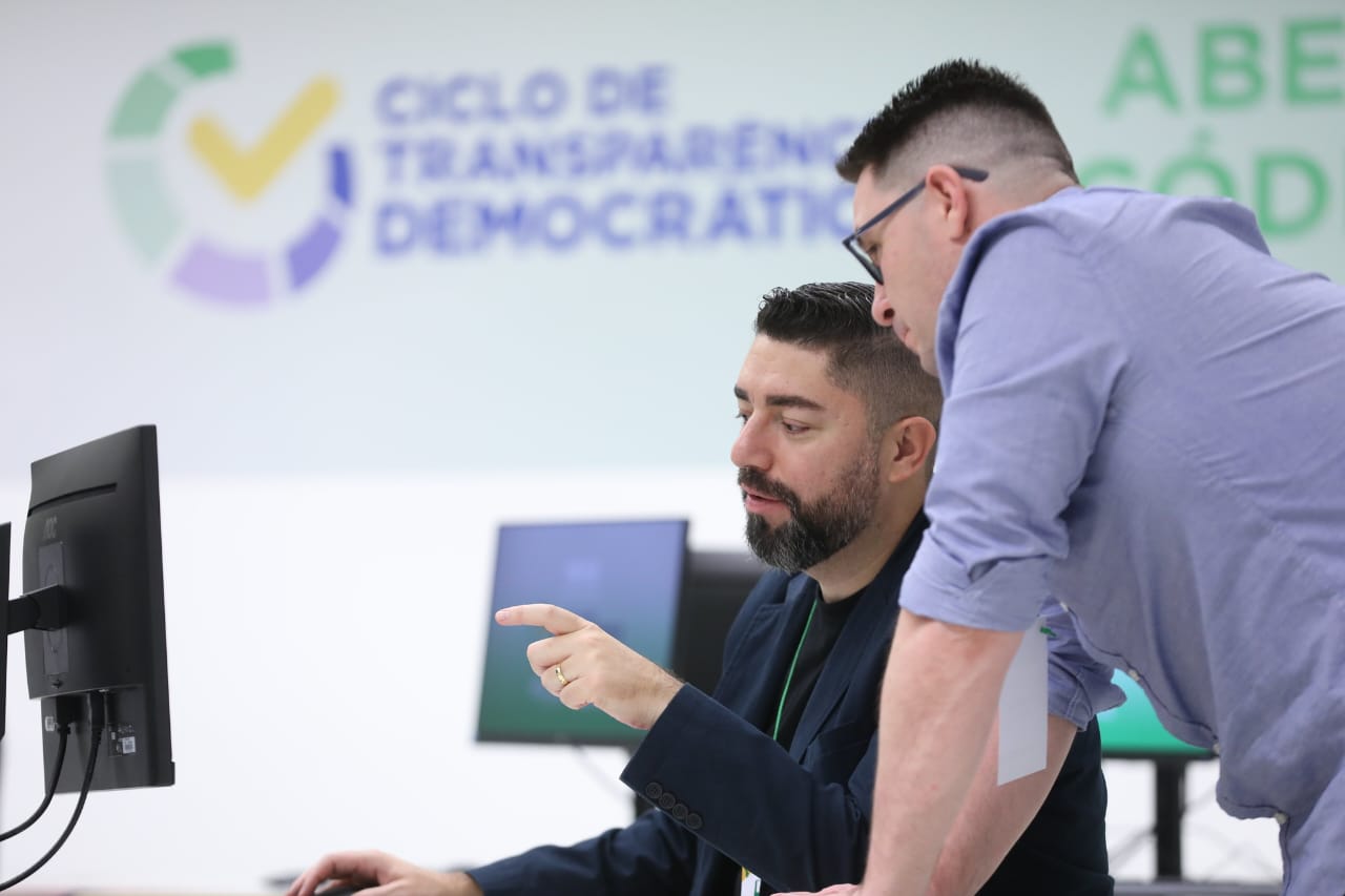 Investigadores da Atitus são selecionados para testar urnas eletrônicas