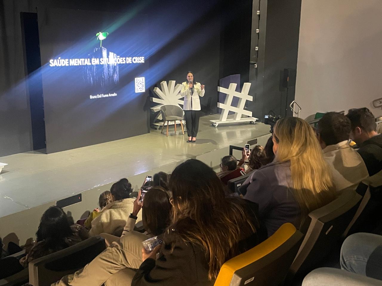 Palestra sobre saúde mental pós tragédias abre Semana de Formação Docente
