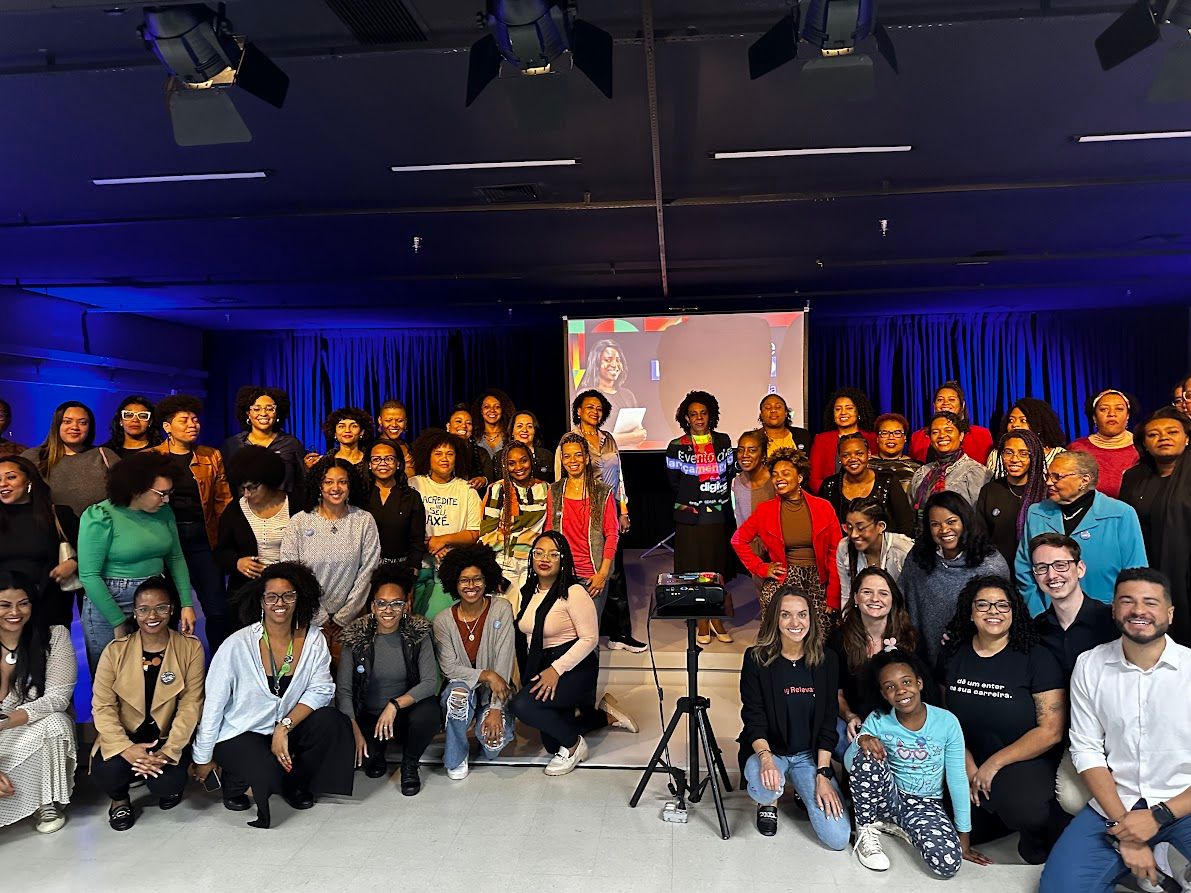ENTER e CNEX lançam curso para Mulheres Pretas