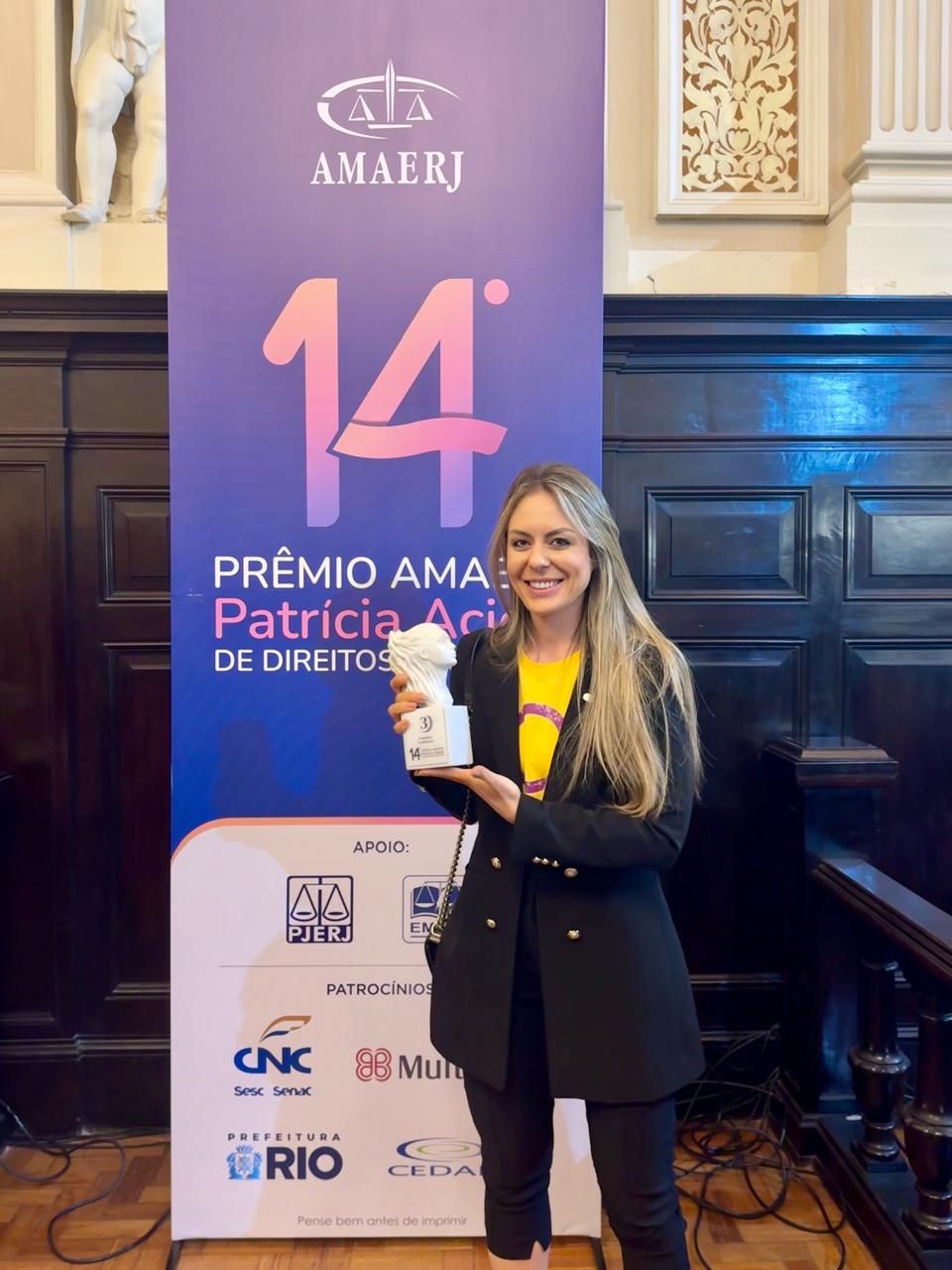 Docente da Escola de Direito da Atitus conquista 14º Prêmio AMAERJ Patrícia Acioli de Direitos Humanos