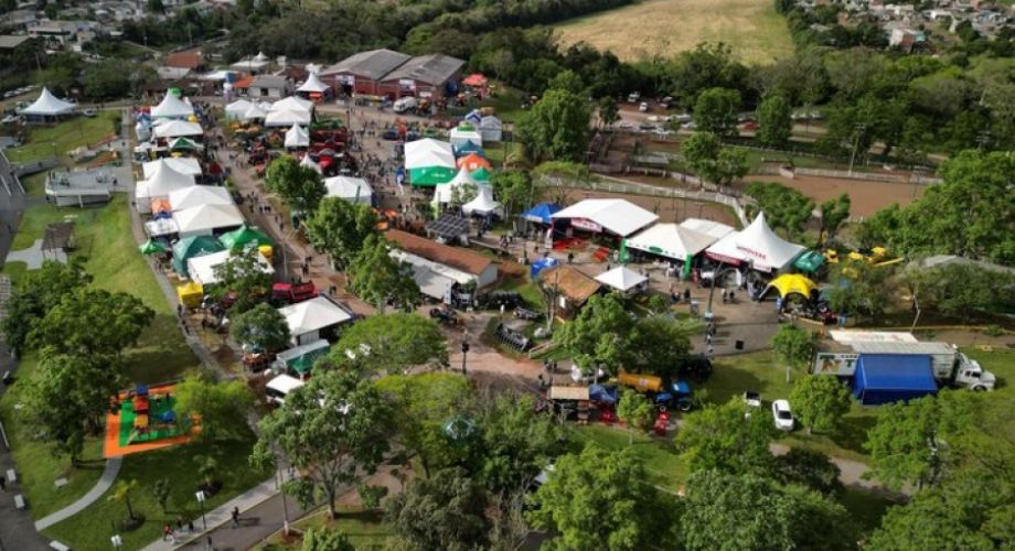 Atitus marca presença na ExpoMarau 2025 com painéis sobre inovação, carreira e desenvolvimento regional
