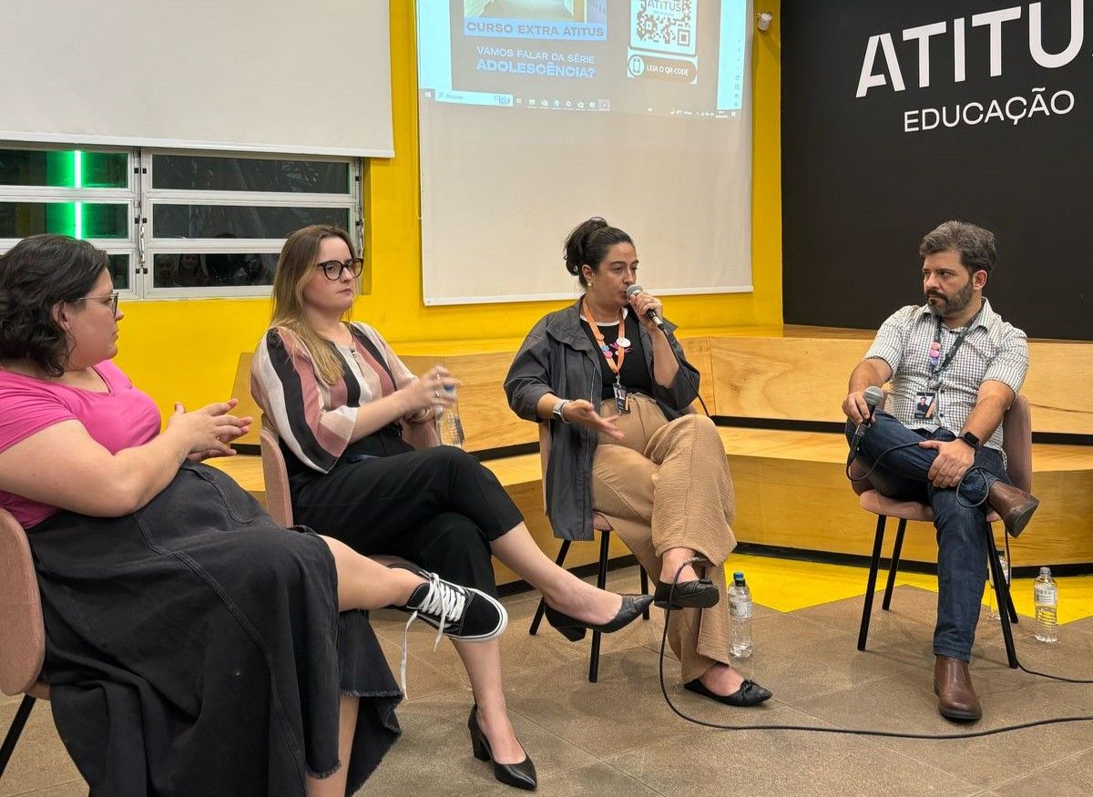 Adolescência em debate: Atitus promove evento com especialistas e casa cheia no Campus Mont'Serrat