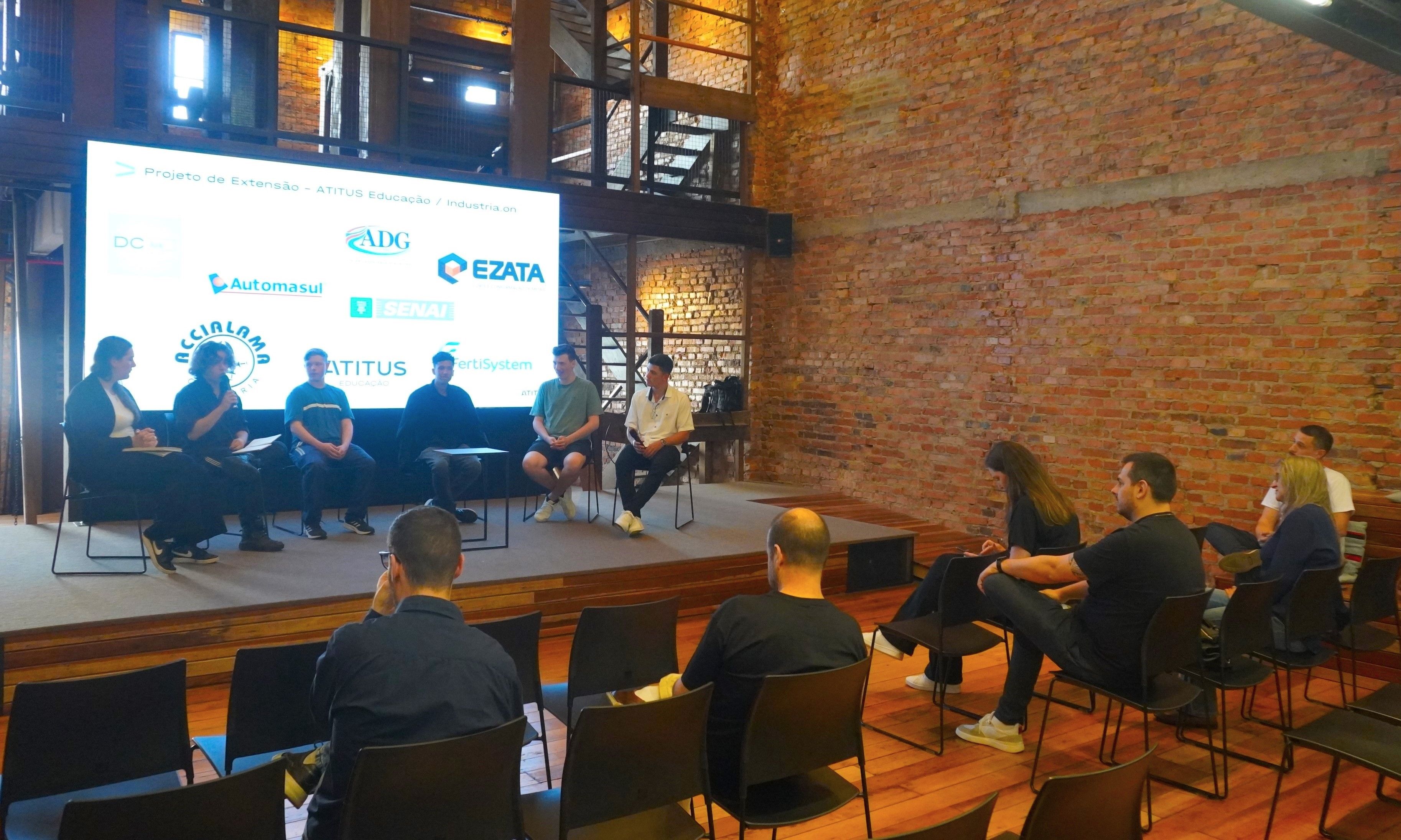Estudantes do projeto Despertar Industrial participam de atividade no Instituto Aliança