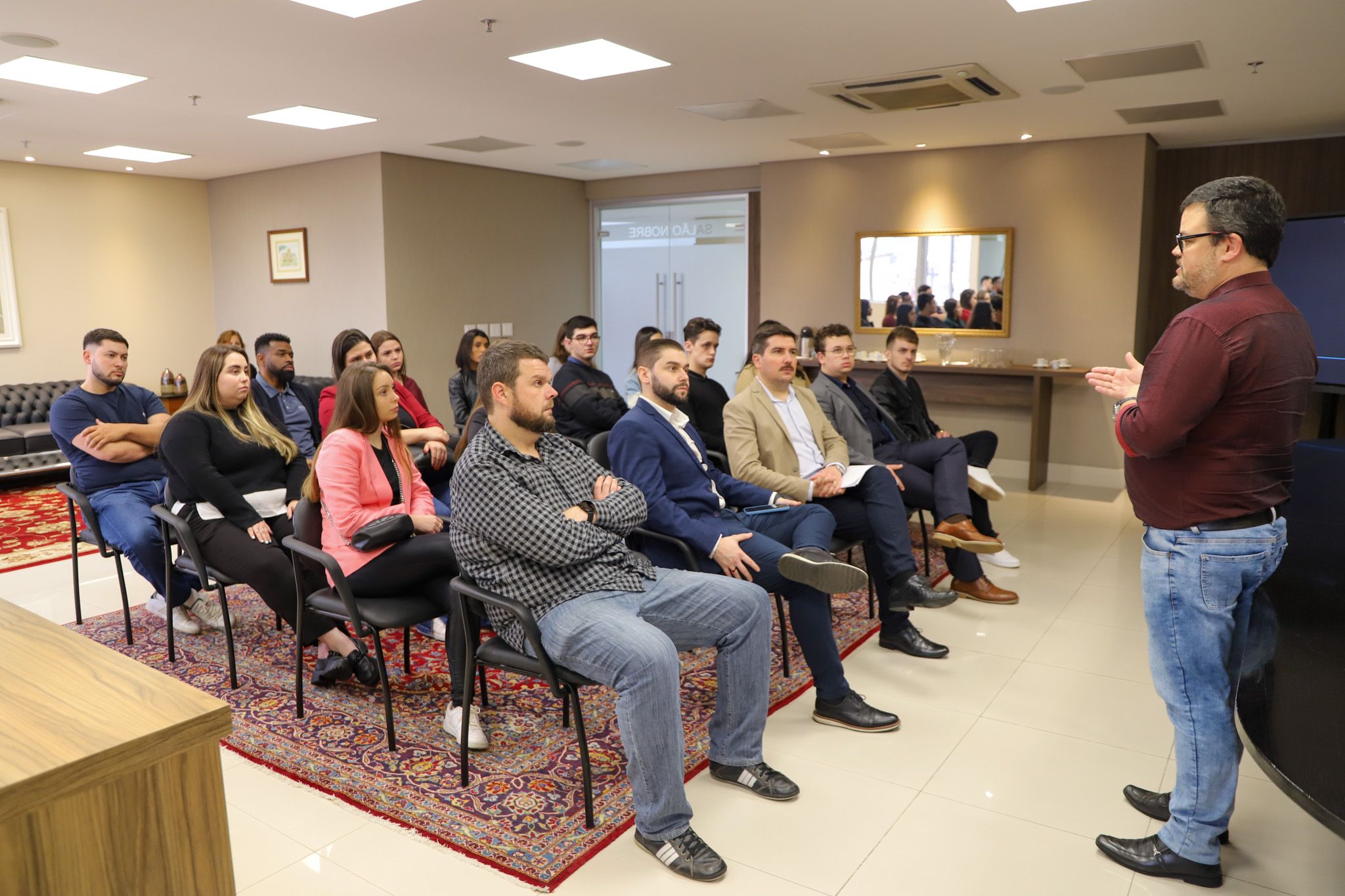 Estudantes de Direito conhecem o TRT-4 em visita guiada