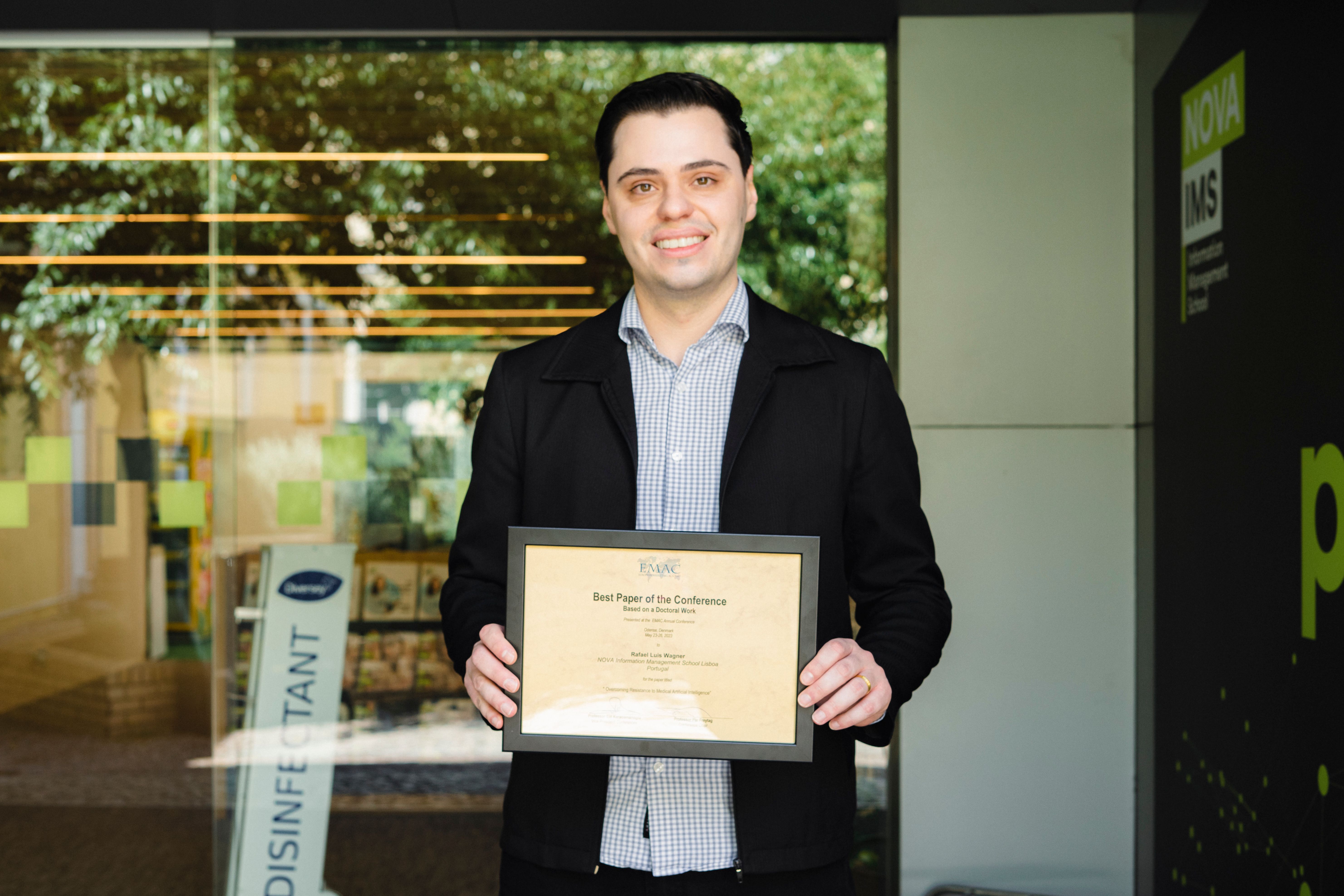 #AtitusPeloMundo: egresso tem artigo premiado pela European Marketing Academy Conference