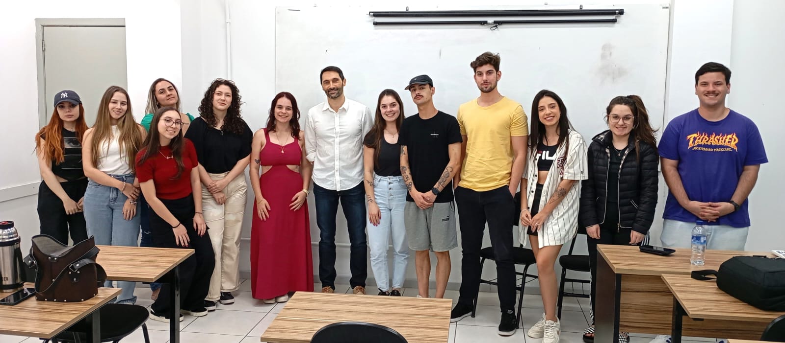 Aula de Direito recebe visita de promotor de Justiça