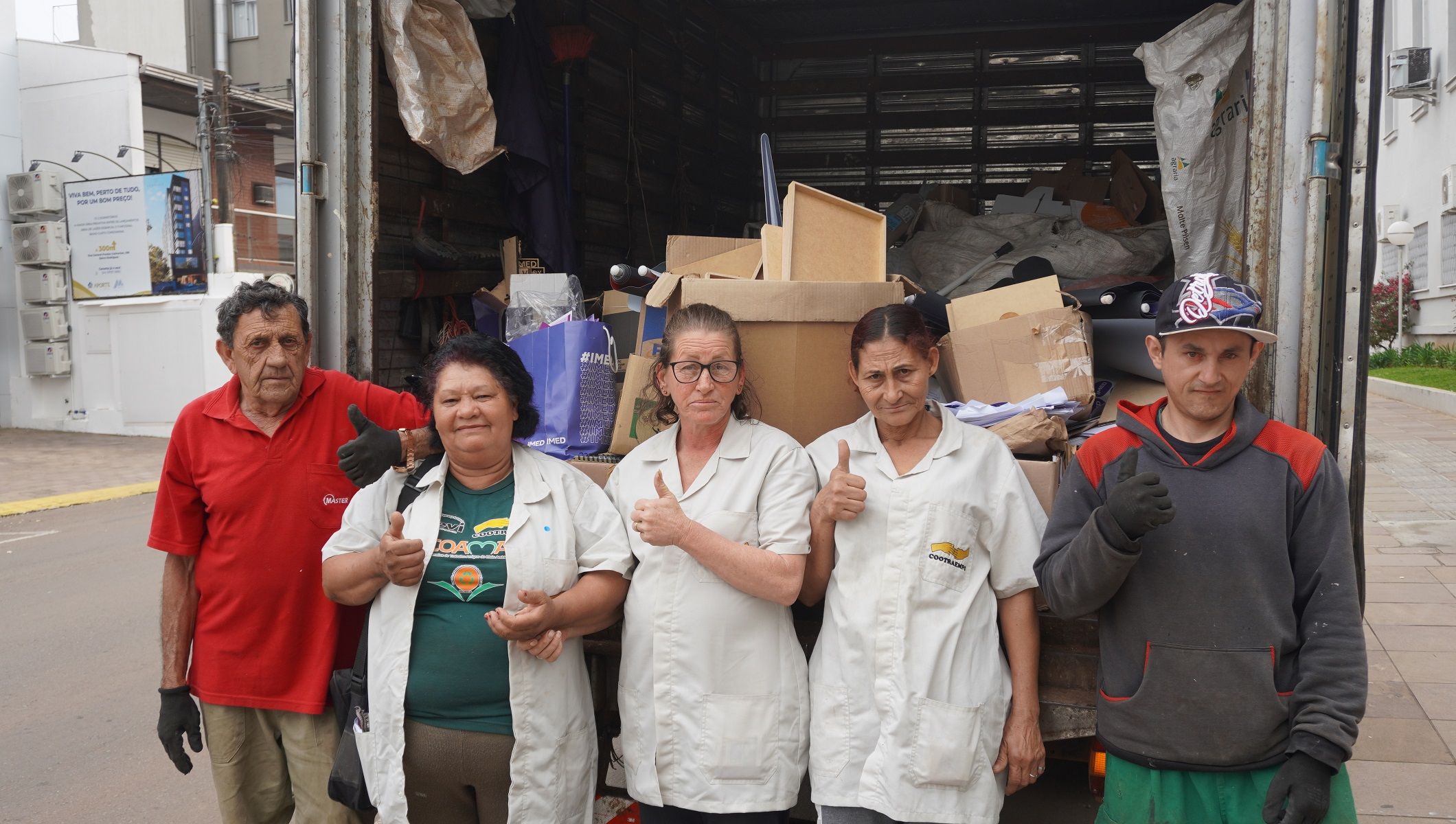 Atitus doa materiais da antiga marca a projetos sociais