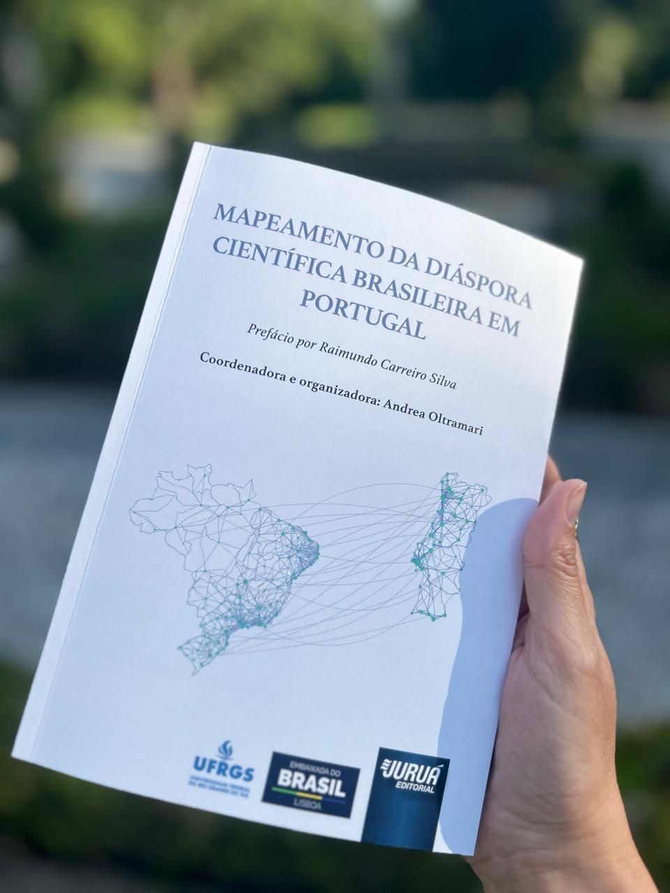 Docente da Psicologia Atitus integra lançamento de livro em Portugal