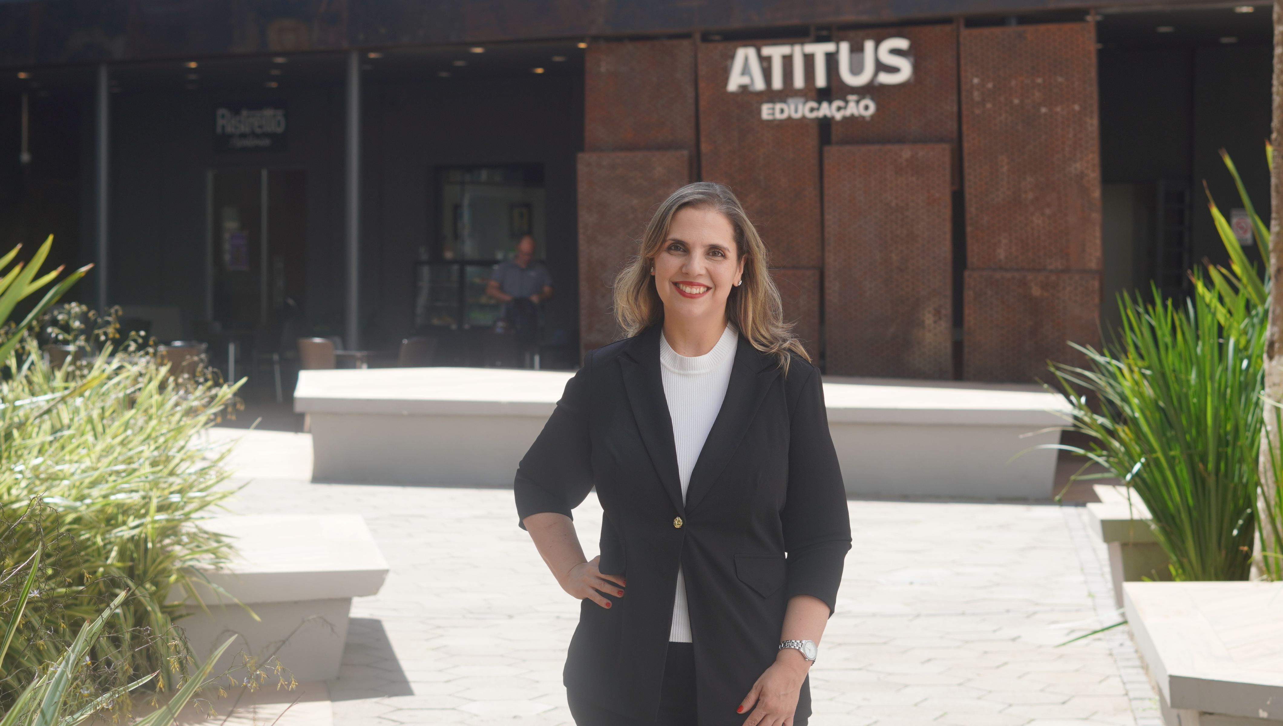 Com 20 anos de experiência, Bárbara Costa assume direção da Atitus em Porto Alegre