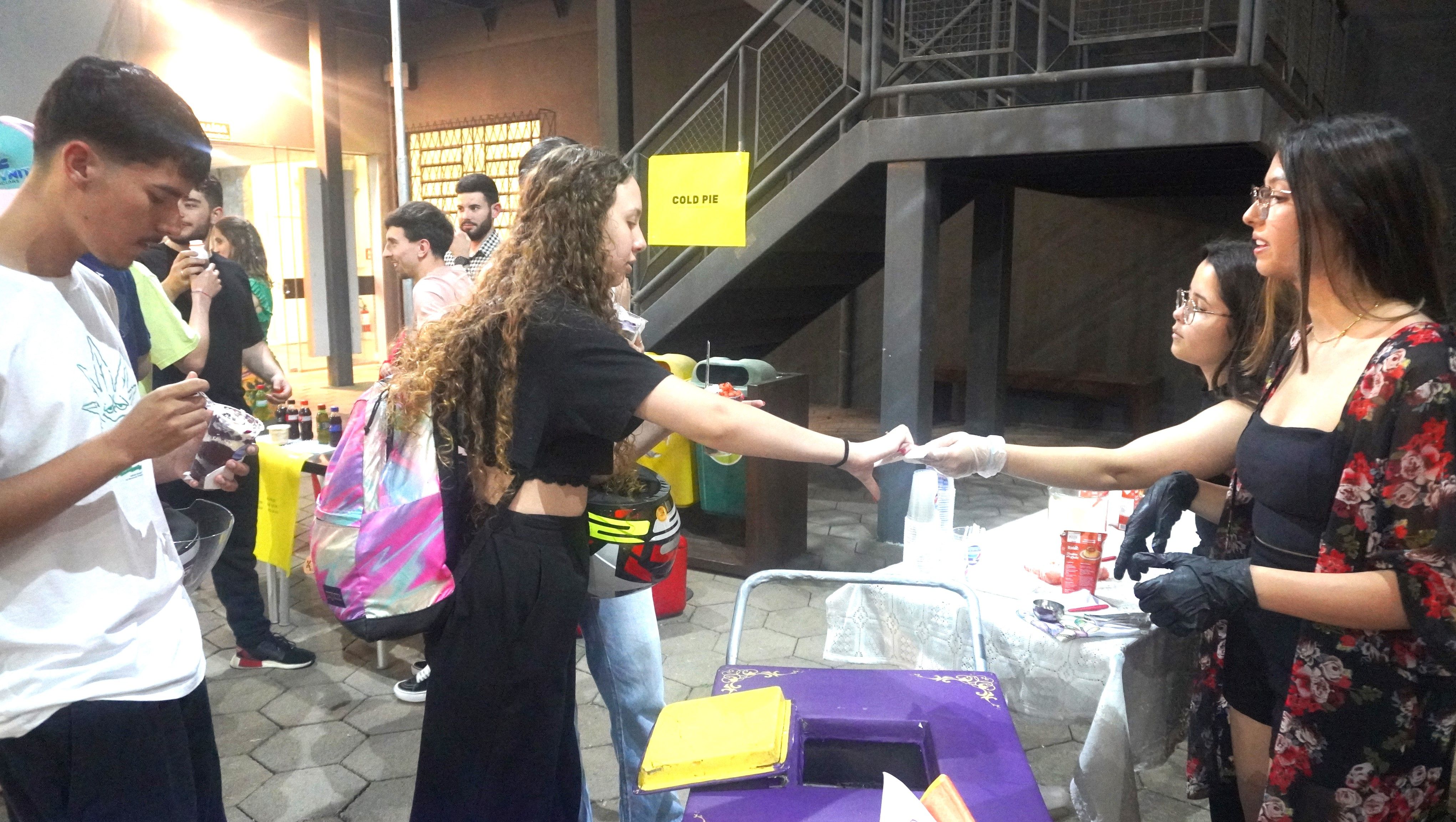 Feira de Negócios promove prática de custos e empreendedorismo