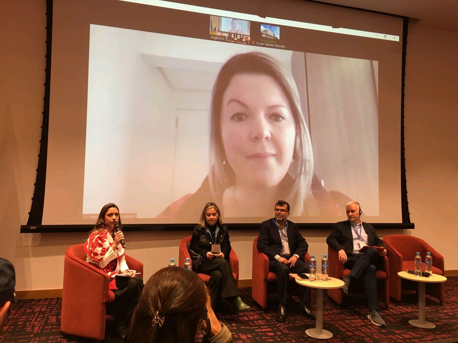 Professora da Atitus Educação é painelista em evento internacional sobre Cidades Inteligentes