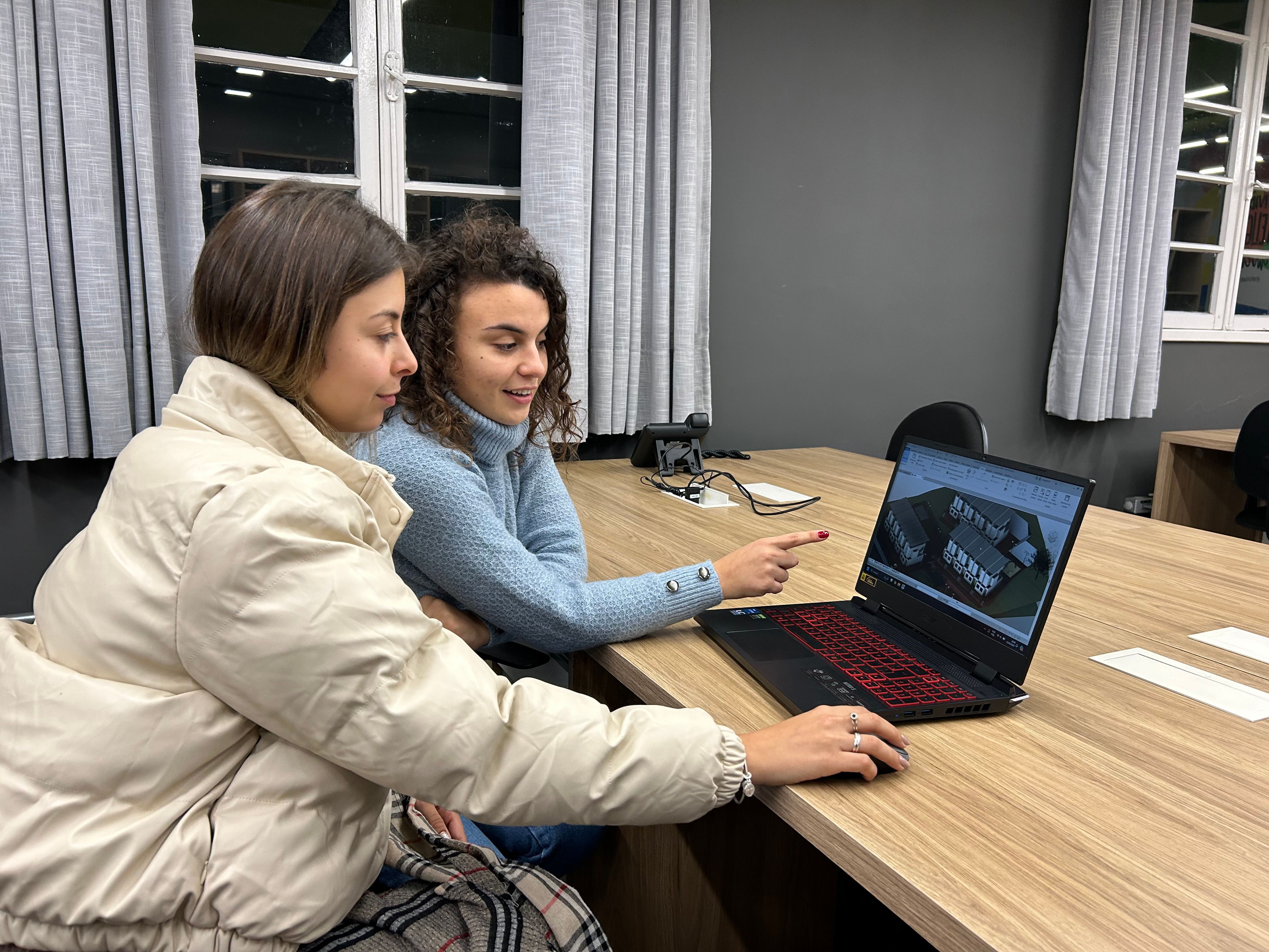 Alunos de Arquitetura e Urbanismo e Engenharia Civil da Atitus aprendem a projetar com tecnologia de ponta